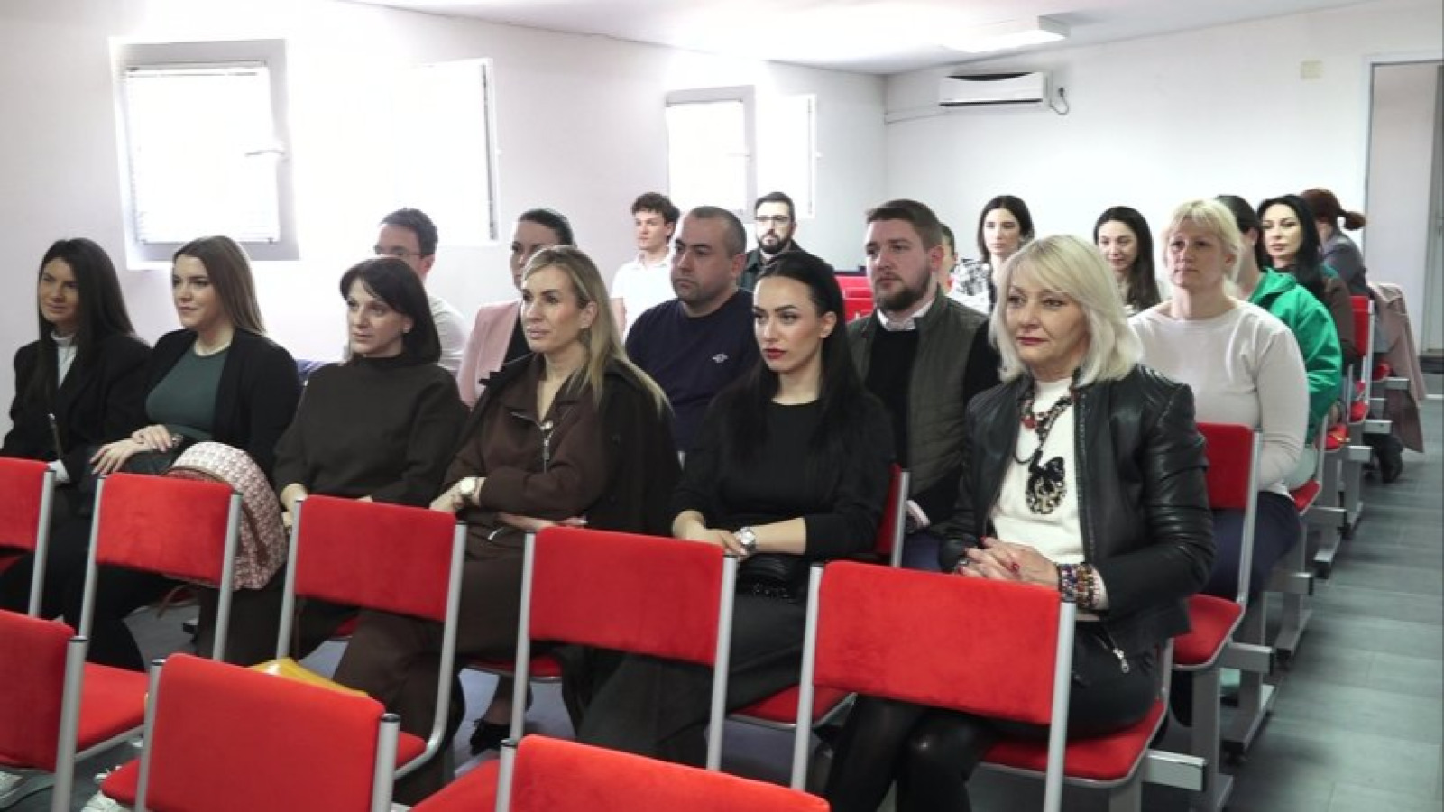 У Дому здравља у Старој Пазови је 21 здравствени радник запослен за стално